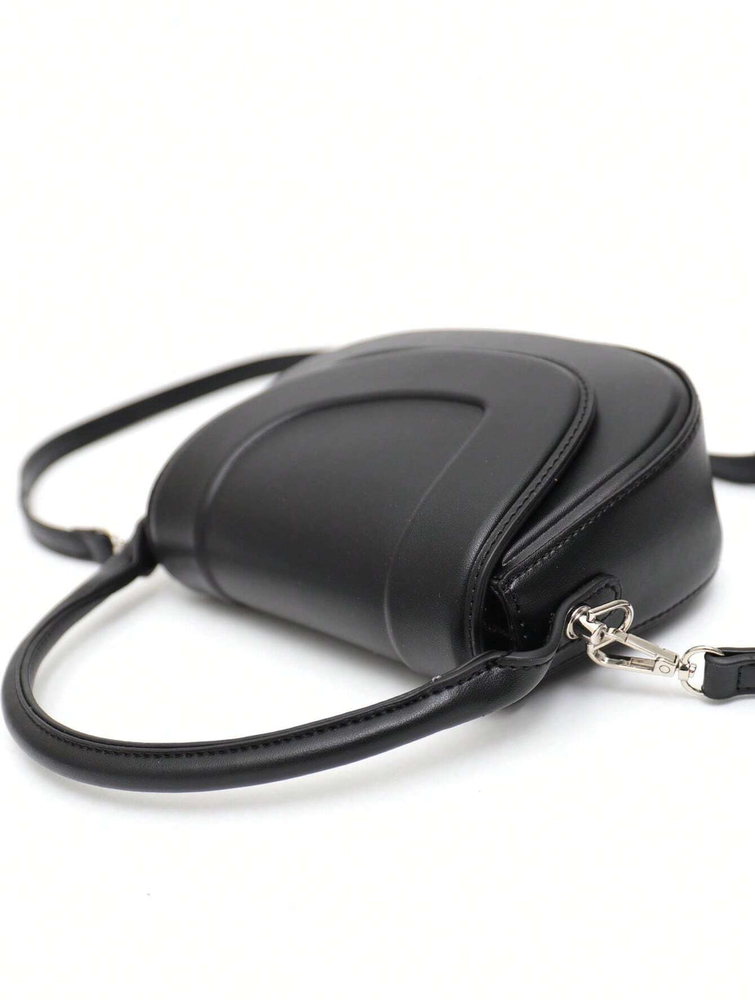 Ava™ – Stylish Minimalist Designer Saddle Bags