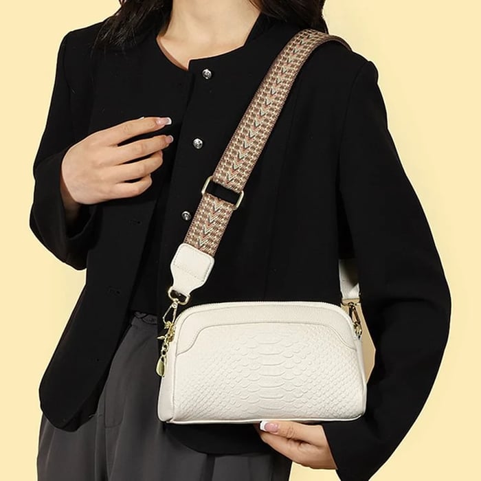 Luxe™ - Leather Shoulder Bag with Alligator Pattern